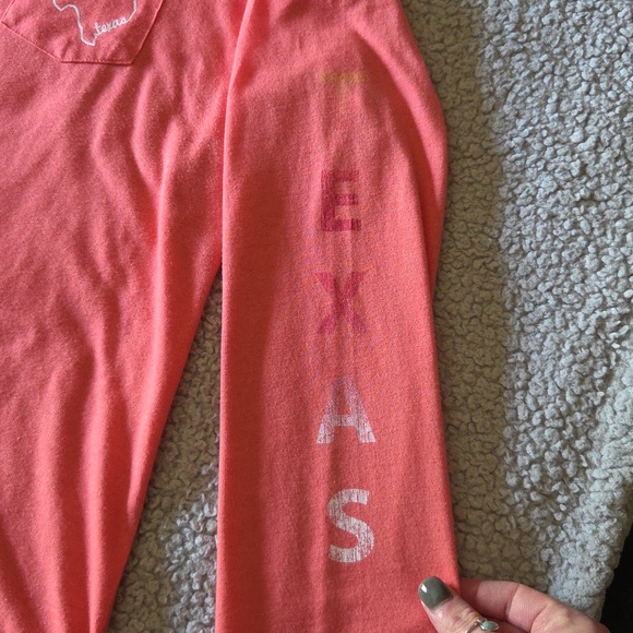 Texas Graphic Bundle of 2 Long Sleeve Curved Hem Pocket T-shirts - Picture 14 of 16